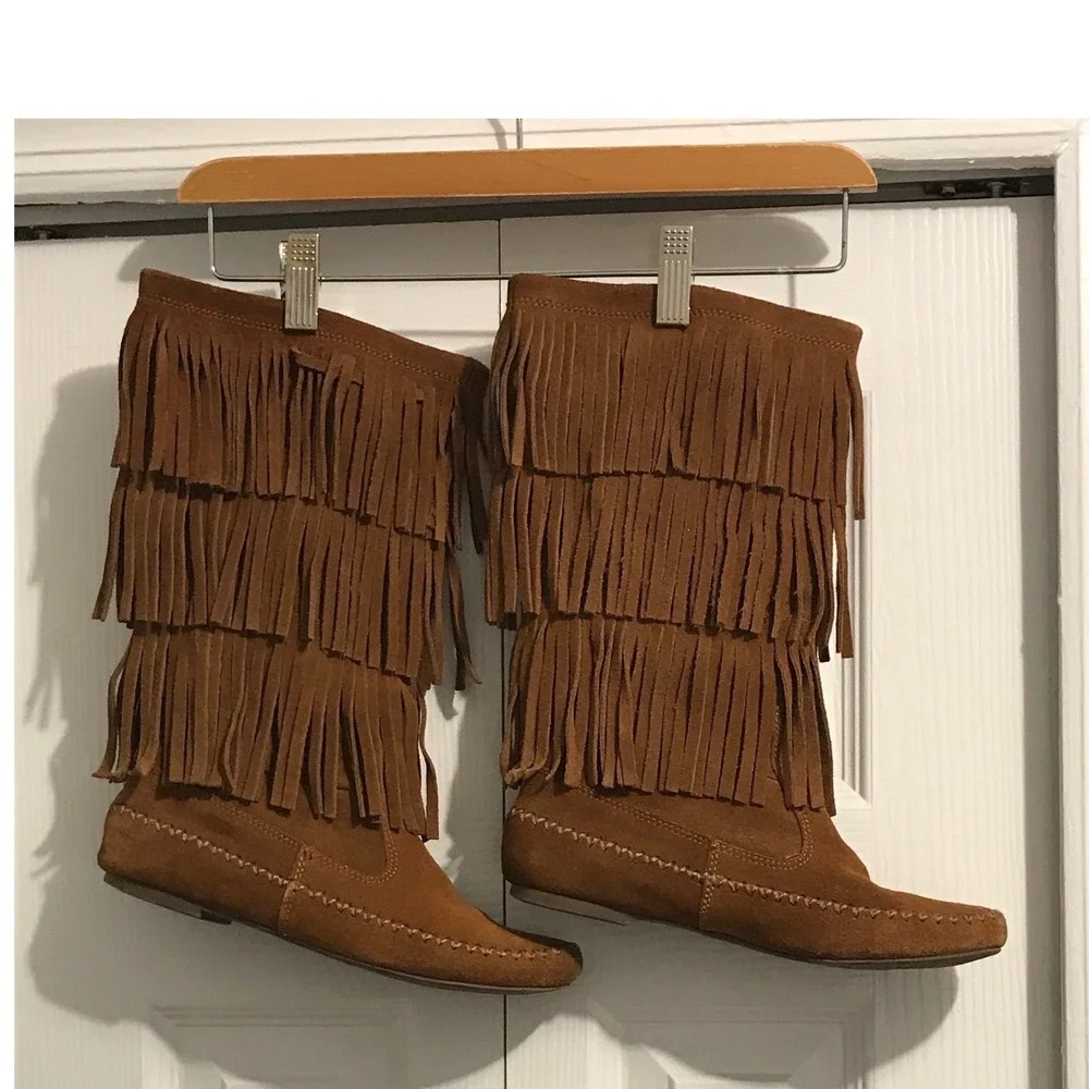 Lauren Conrad Brown Suede Triple Fringe Moccasin Boots Boho Mid Calf Cognac